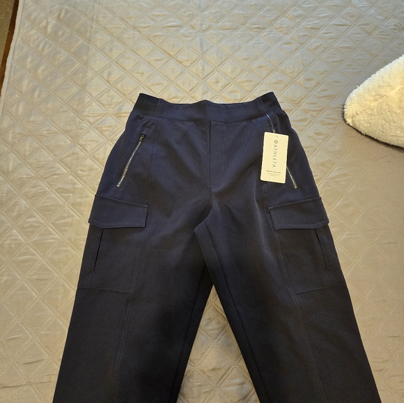 NEW Petite Athleta Endless Cargo Pants. - Picture 3 of 9